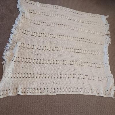 KNIT THROW