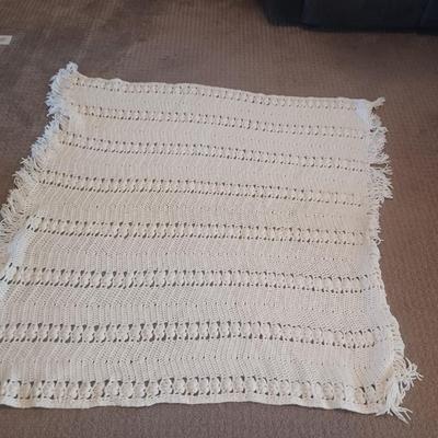 KNIT THROW