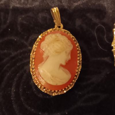 CAMEO PENDANTS, BRACELET, PINS AND EARRINGS