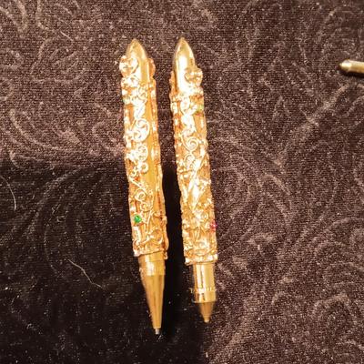 HAT PINS, FANCY PEN AND PENCIL IN A CASE AND STICK PINS