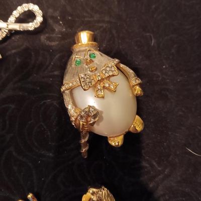 FUN AND UNIQUE PINS