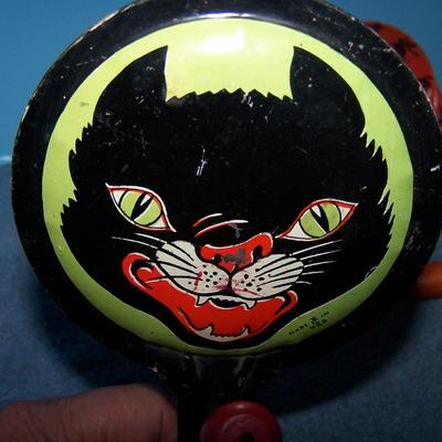 LOT 3 WONDERFUL VINTAGE TIN LITHO NOISE MAKERS