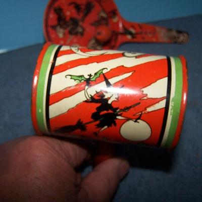 LOT 3 WONDERFUL VINTAGE TIN LITHO NOISE MAKERS