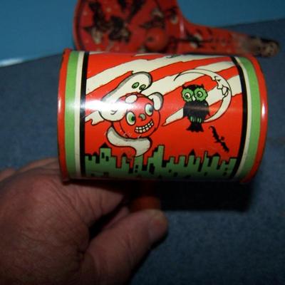 LOT 3 WONDERFUL VINTAGE TIN LITHO NOISE MAKERS