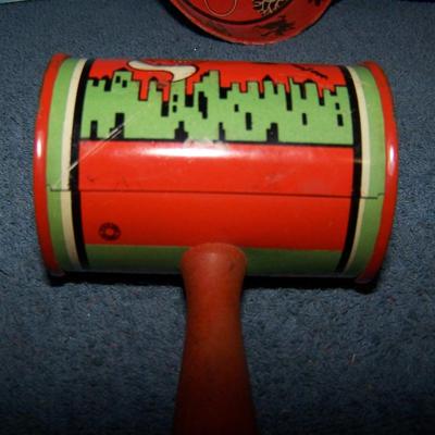 LOT 3 WONDERFUL VINTAGE TIN LITHO NOISE MAKERS