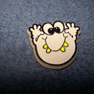 LOT 8 MORE GREAT HALLOWEEN PINS