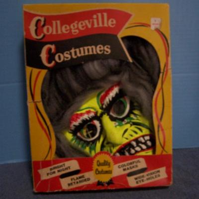 LOT 13 AMAZING VINTAGE COLLEGEVILLE WITCH COSTUME in BOX