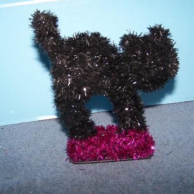 LOT 16 TINSEL BLACK CATS