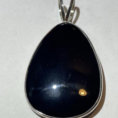 Jay King (DTR) Sterling Silver New Never Used Fashion Reversible Onyx Pear Shaped Pendant Preowned from an Estate. (Jewelry Piece #48).