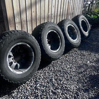 Ford Super Duty Wheels 8x170 Pattern 315/70/R17