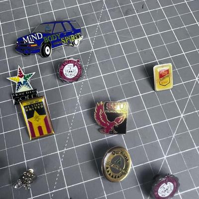 Mixed lot of Pins - Various  