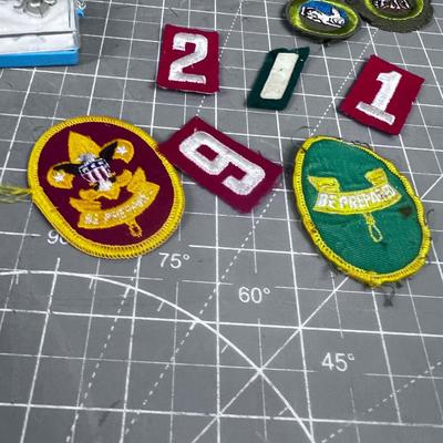 Mixed Lot of Boy Scouts; Coin, Badges, Patches Etc.