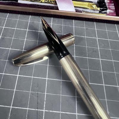 SHAEFFER 14K Nib in a Shaeffer Box PEN 