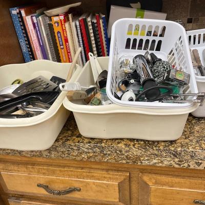 Cookbooks & wine stoppers, serving utensils