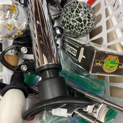 Cookbooks & wine stoppers, serving utensils