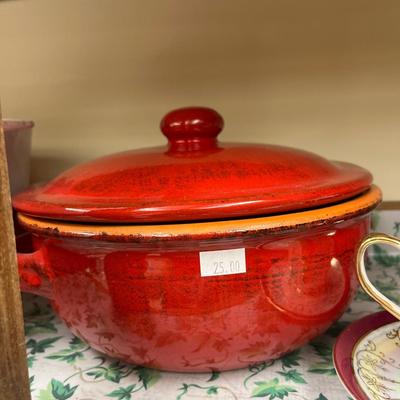 Red serving Dishes, Casserole glass pans, cups & Saucers