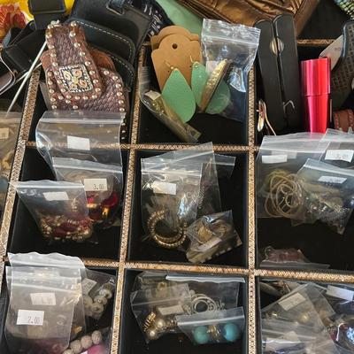 Jewelry Earring's & Purses, Necklaces Bracelets, purses