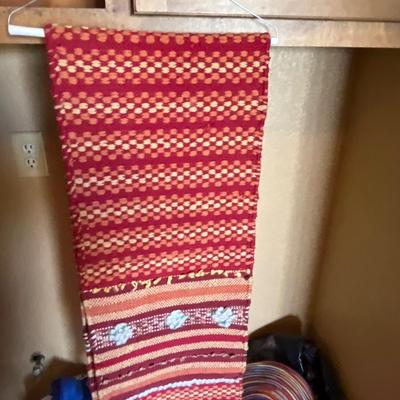 Linens Table cloths, dish towels, Placemats
