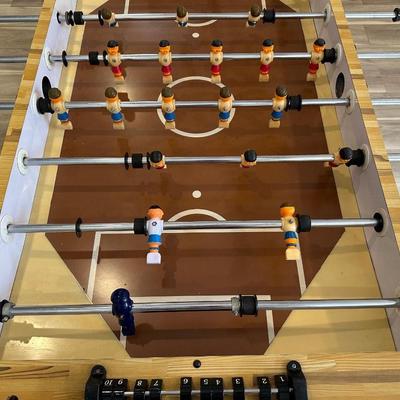 FULL SIZE FOOSBALL TABLE WITH EXTRA BALLS