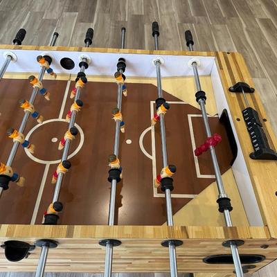 FULL SIZE FOOSBALL TABLE WITH EXTRA BALLS