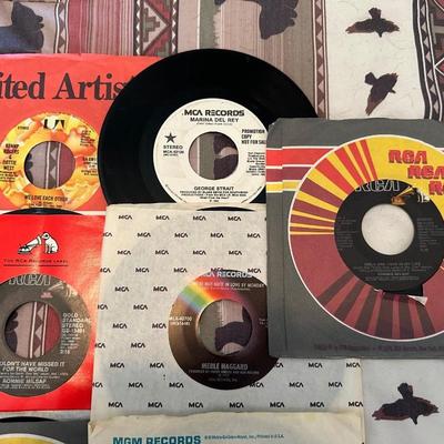 COUNTRY WESTERN MUSIC ON VINYL 45's