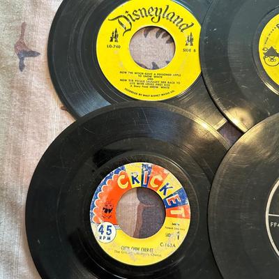 CHILDREN'S MUSIC ON VINYL 45's