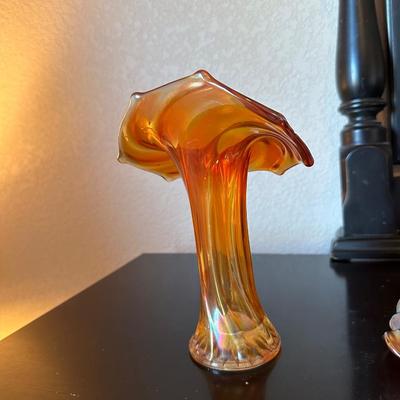 MARIGOLD JACK IN THE PULPIT VASE AND CARNIVAL GLASS FOOTED BOWL