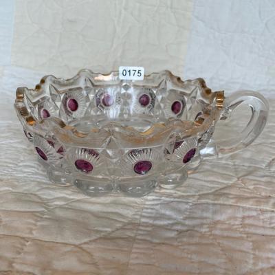 EAPG US Glass daisy bullseye purple amethyst stained bowl-with handle