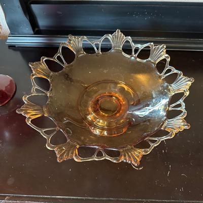 CRANBERRY CANDY DISH AND 2 AMBER BOWLS