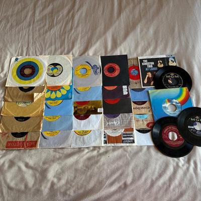 MUSIC ON VINYL 45's