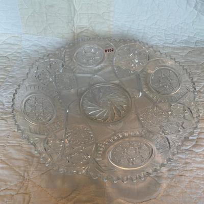 Glass sawtoothed dish