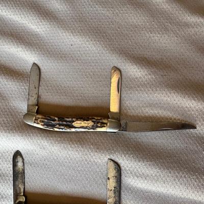 COLONIAL AND SCHRADE FOLDING POCKET KNIVES