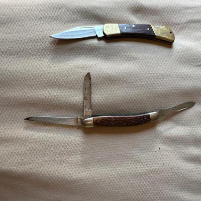 2 FOLDING POCKET KNIVES