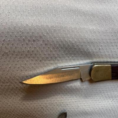 2 FOLDING POCKET KNIVES