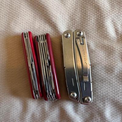 LEATHERMAN AND 2 SWISS ARMY KNIVES