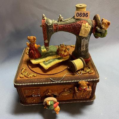 Bears on sewing machine-music Button&Bows