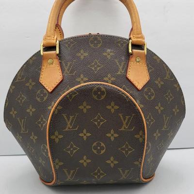 Louis Vuitton Ellipse Monogram Handbag