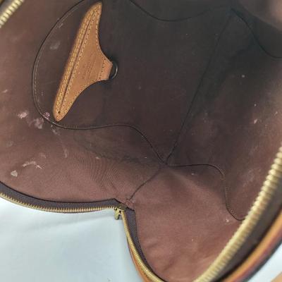 Louis Vuitton Ellipse Monogram Handbag