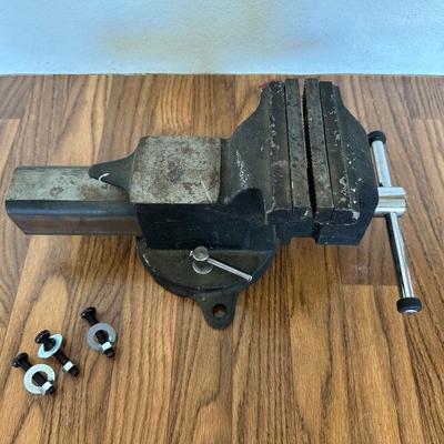 SERVESS ALL STEEL BENCH VISE
