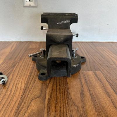 SERVESS ALL STEEL BENCH VISE