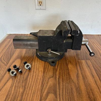 SERVESS ALL STEEL BENCH VISE