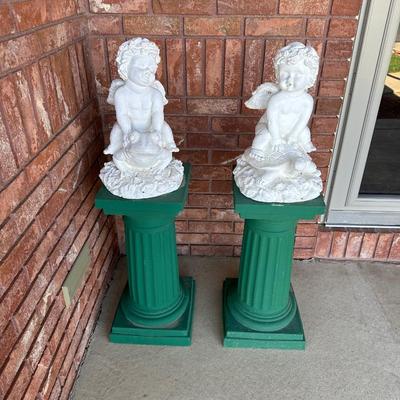 2 PLASTER CHERUBS AND 2 PILLARS