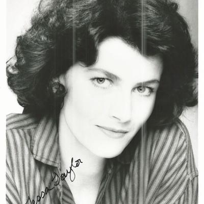 Tessa Taylor signed photo