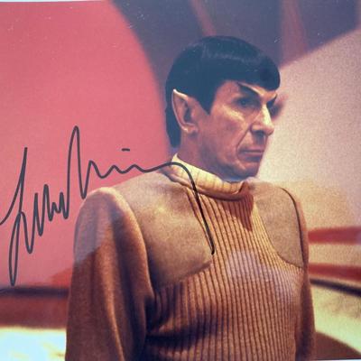 Star Trek Leonard Nimoy signed photo. GFA Authenticated