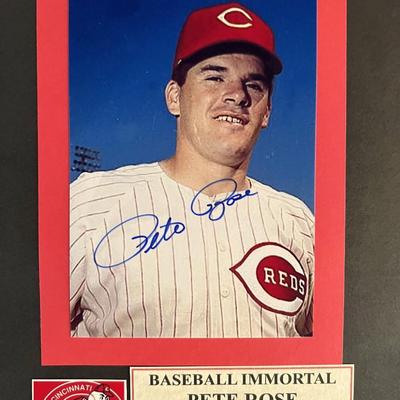 Pete Rose signed photo