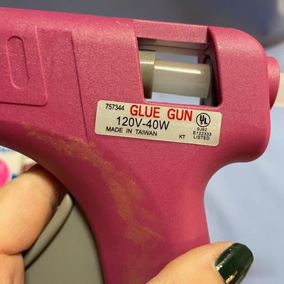 Glue gun assortment