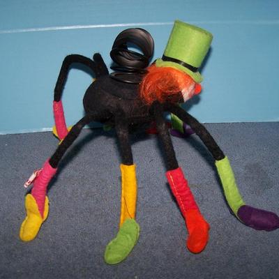LOT 19 ADORABLE COLLECTABLE ANNALEE HALLOWEEN SPIDER & MOUSE