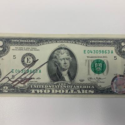 Hamilton Star Daveed Diggs Signed Two Dollar Bill
