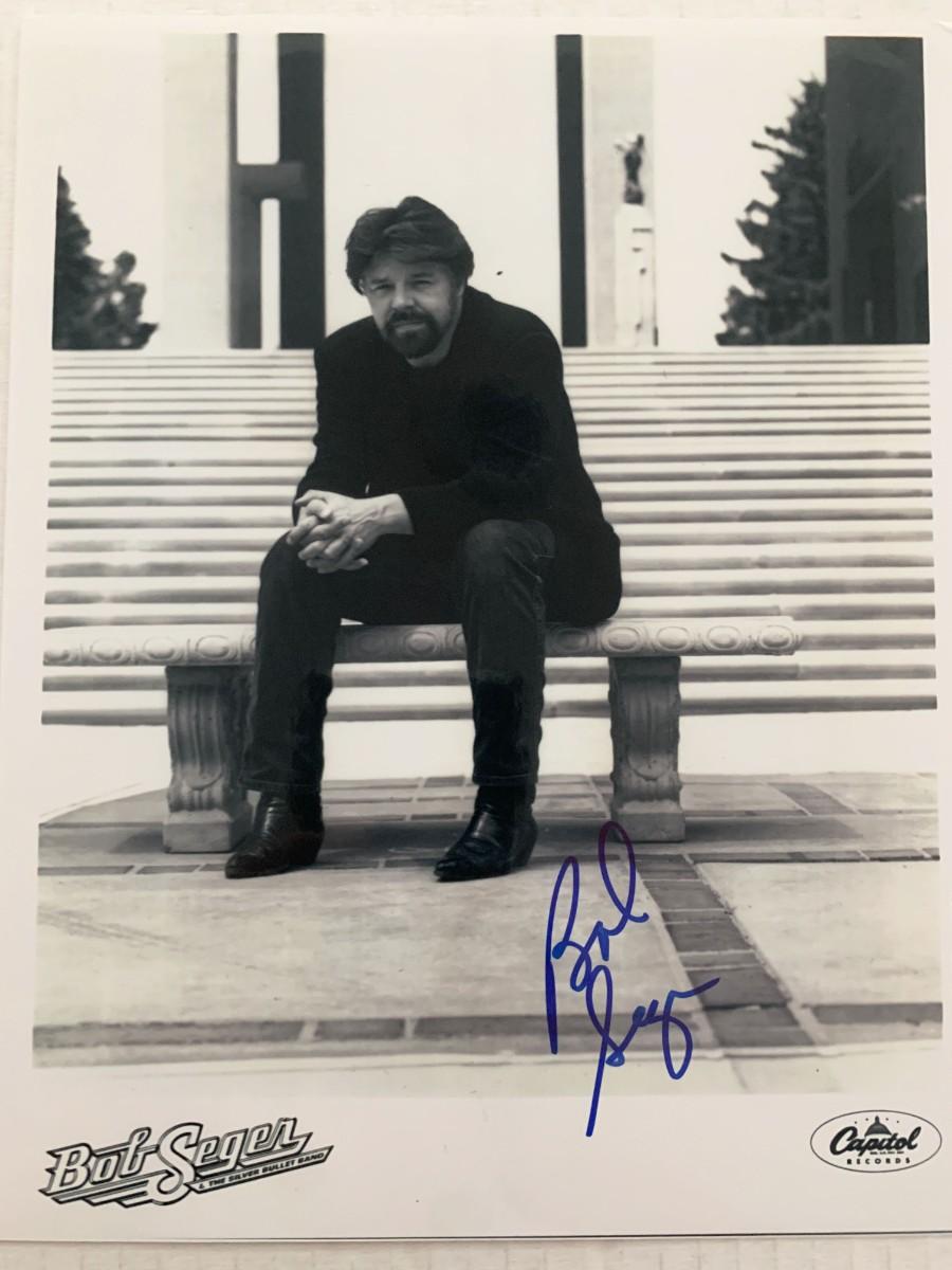 BOB SEGER signed autographed photo Center Stage COA Hologram main image 1