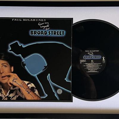 Paul McCartney Give My Regards To Broad Street Signed Album. GFA Authenticated